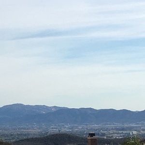 Meet your Posher, Luz